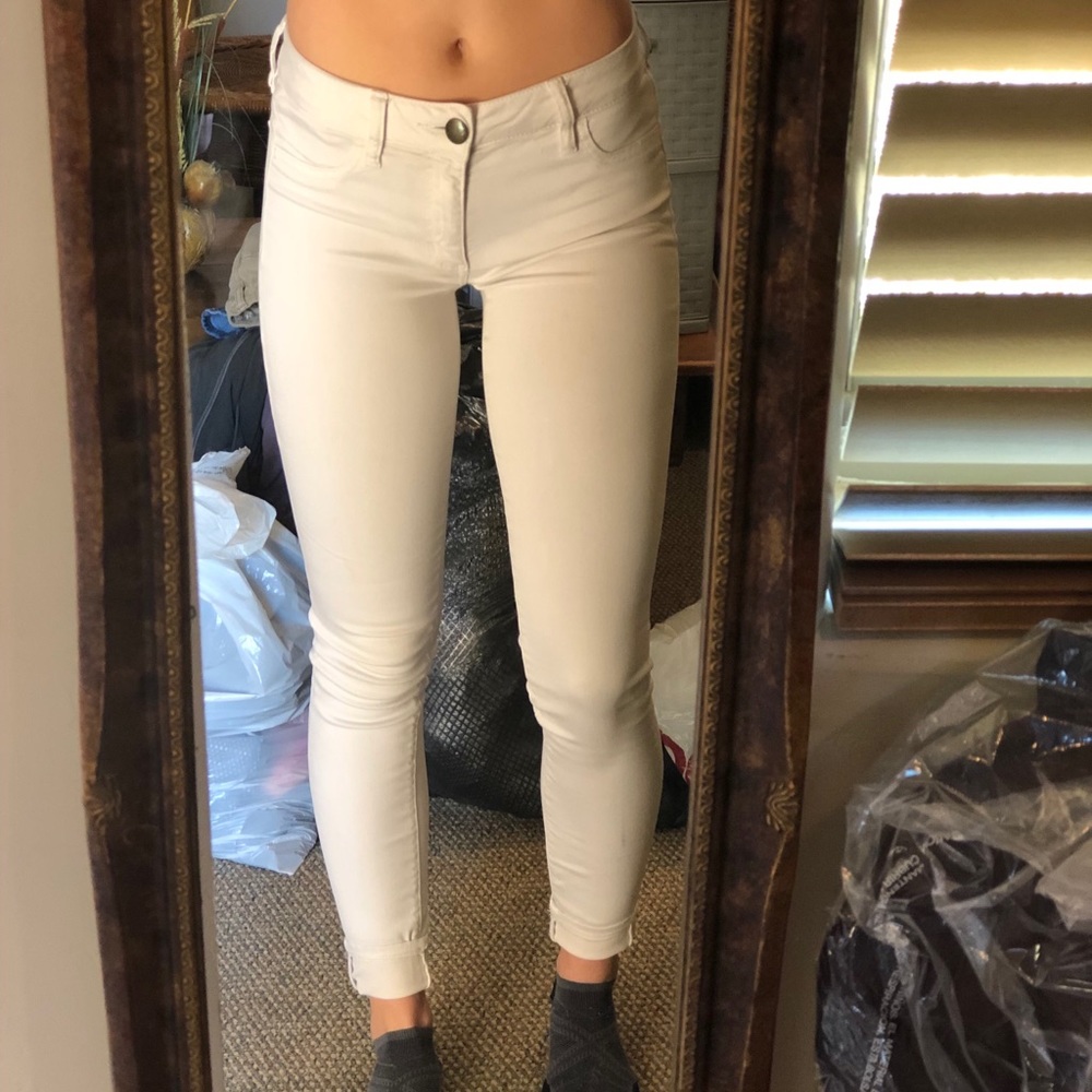 American Eagle White Jeans